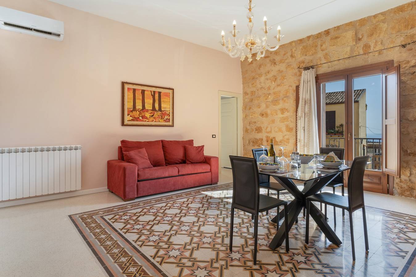 Apartamento entero, Apartamento 'Palazzo Zuppardo' con vistas al mar, centro histórico de Agrigento y balcón in Agrigento, Provincia de Agrigento