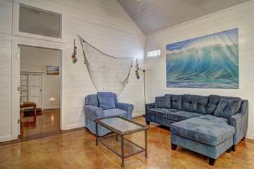 Vacation Rental for 8 Guests in Port Aransas, Mustang Island, Picture 4