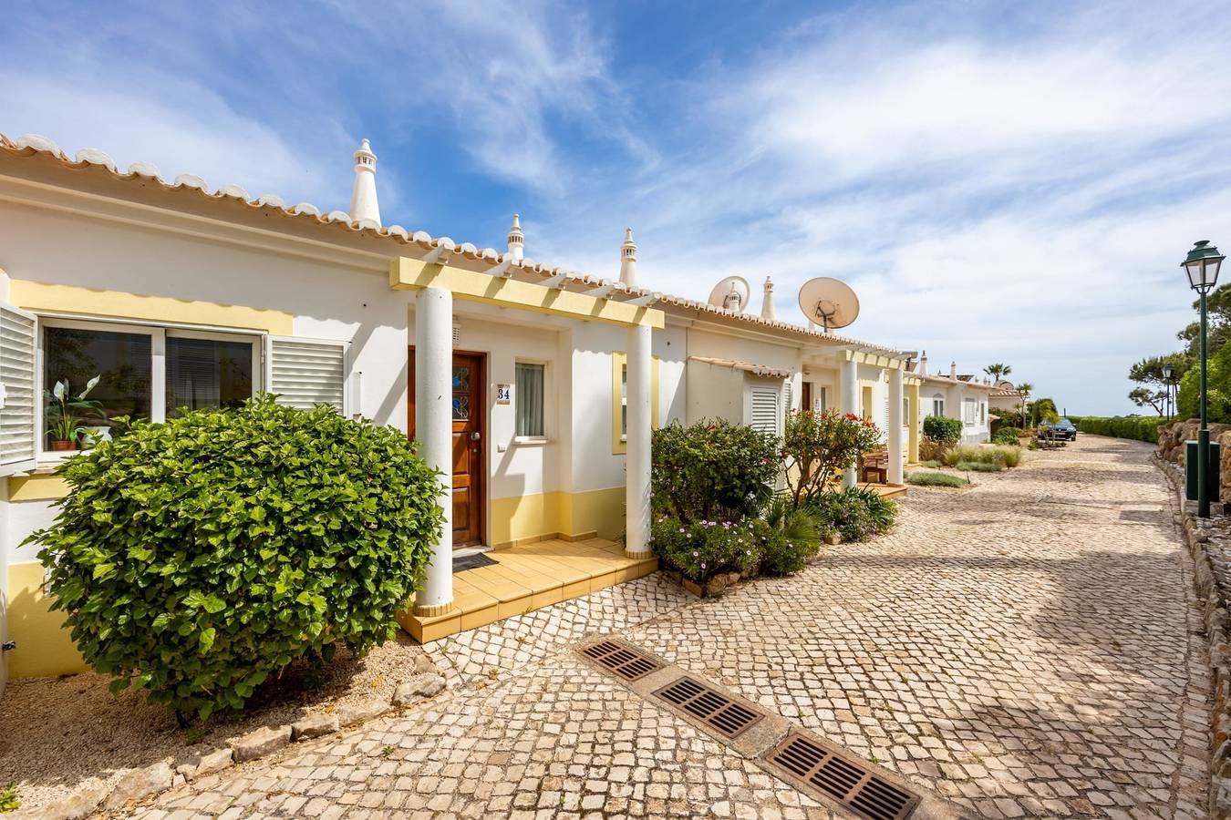 Townhouse da Amarela in Budens, Faro Distrikt