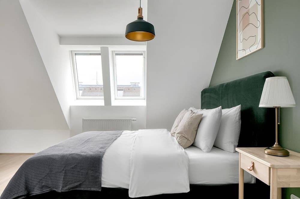 Ganze Wohnung, Premium Hernals 3Br w/ Balcony & Elevator, nr Lidlpark, by Blueground in Hernals, Wien