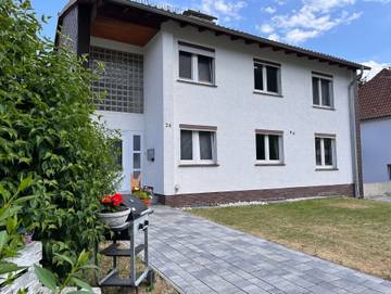 Ferienwohnung für 6 Personen, mit Garten und Balkon, kinderfreundlich in Bad Wildungen