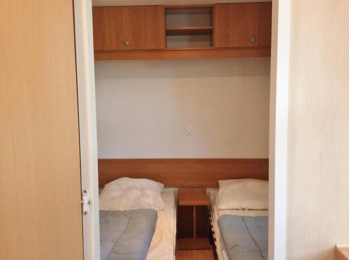 Location de vacances pour 4 personnes, avec vue ainsi que terrasse et piscine à Saint-Just-d'Ardèche - 4