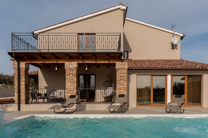 Villa pour 6 personnes, avec piscine ainsi que jardin et terrasse à Loborika - 3