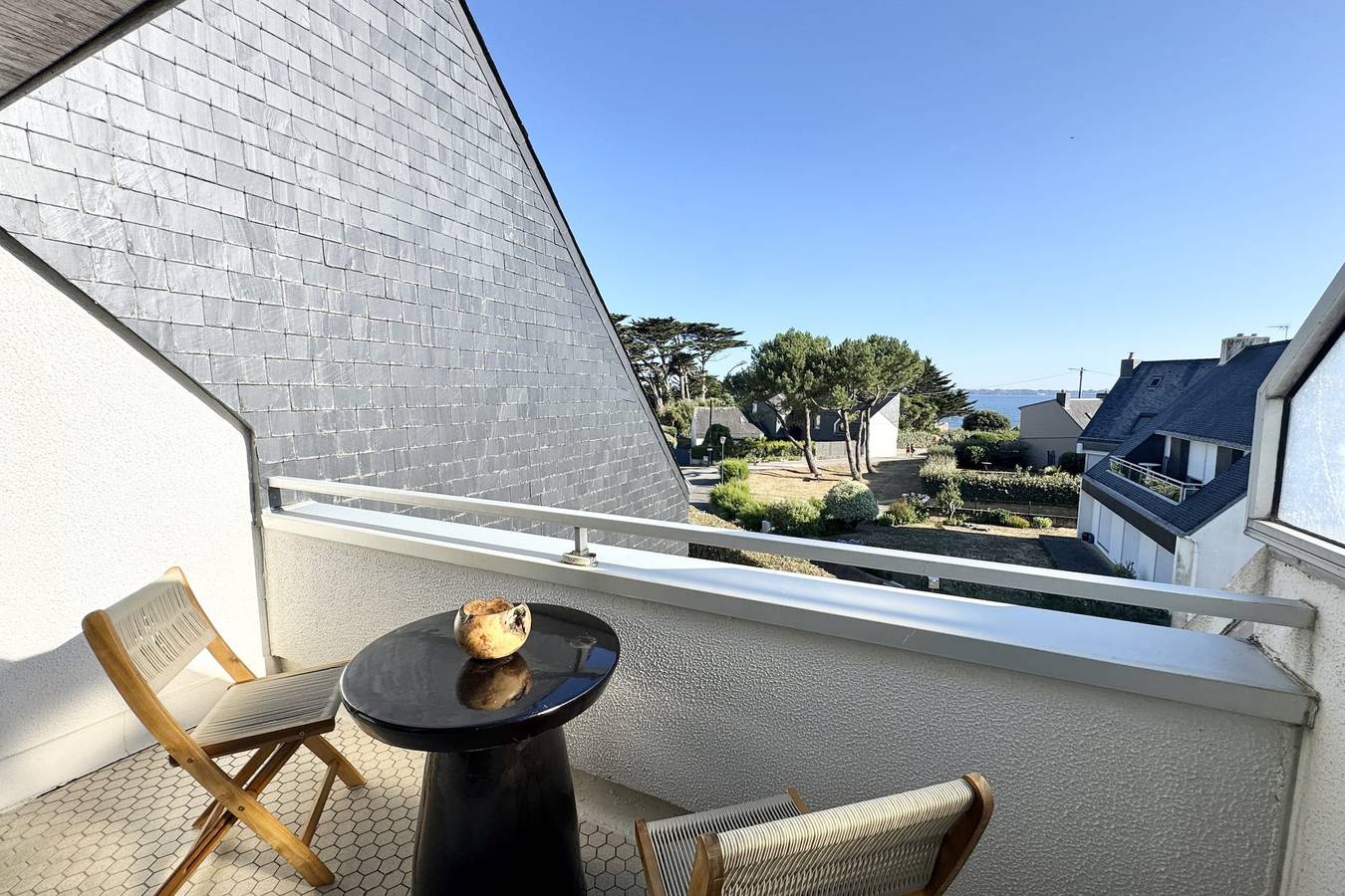 Appartement entier, L’adresse rêvée – Balcon vue mer in Plage de Port Fontaine-Lomener, Ploemeur