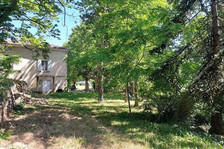 Dépendance D'une Bastide Provençale in Manosque, Parque natural regional del Luberon