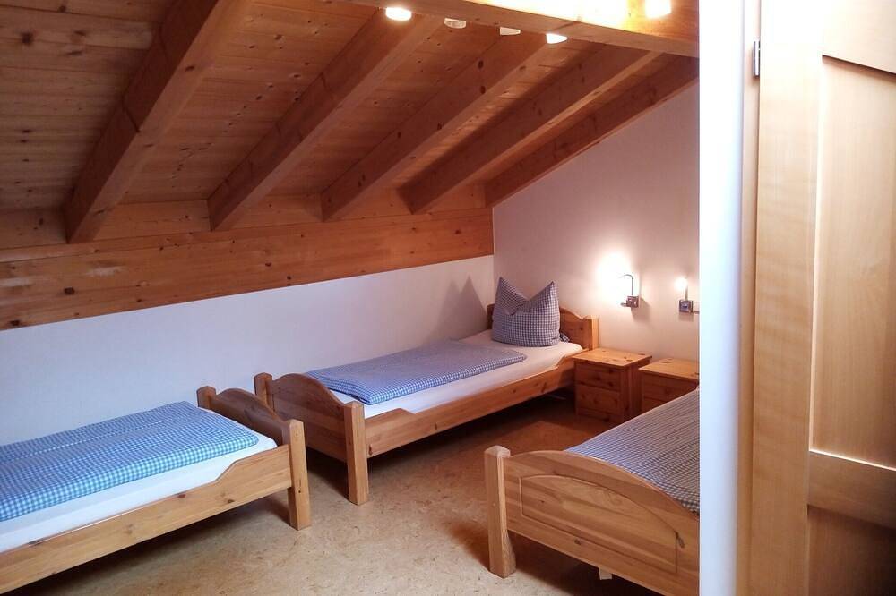 Ganze Wohnung, Neu erbaute konfortable Wohnung mit Wellnessbereich in Jachenau, Walchensee