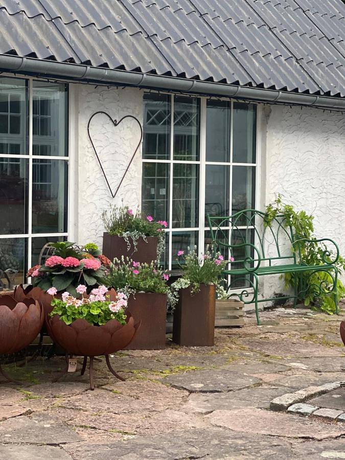 Ferienhaus für 2 Personen, mit Terrasse und Garten sowie Seeblick und Ausblick