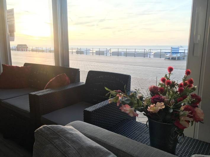 Location de vacances pour 8 personnes, avec terrasse et vue dans Westende