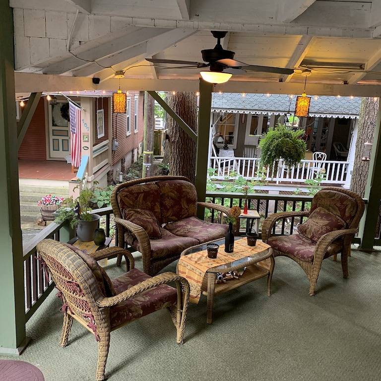 Beautiful Yr Round Cottage Great Porch, Heart of Mtg, Near Hershey, Lititz, Lanc in Mount Gretna Heights, Lebanon County