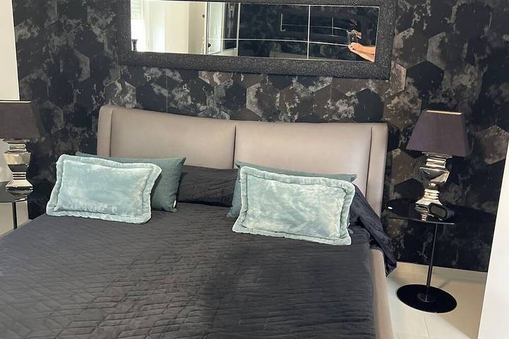 Villa indipendente con piscina privata, 5 minuti dal mare, aria condizionata in Augusta (comune), Siracusa e dintorni