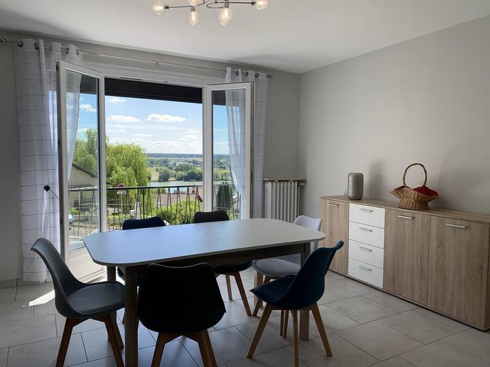 Gîte pour 6 personnes, avec terrasse et jardin dans Rives-en-Seine - 2