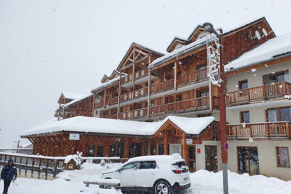 Entire apartment, Les Orres 1800 Appart 2 p 30m2, 4 Couchages Piscine et spa Résidence 3 Étoiles in Les Orres, Écrins National Park