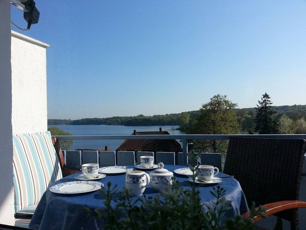 8 im Haus Sielbeck am Kellersee in Eutin, Ostholstein
