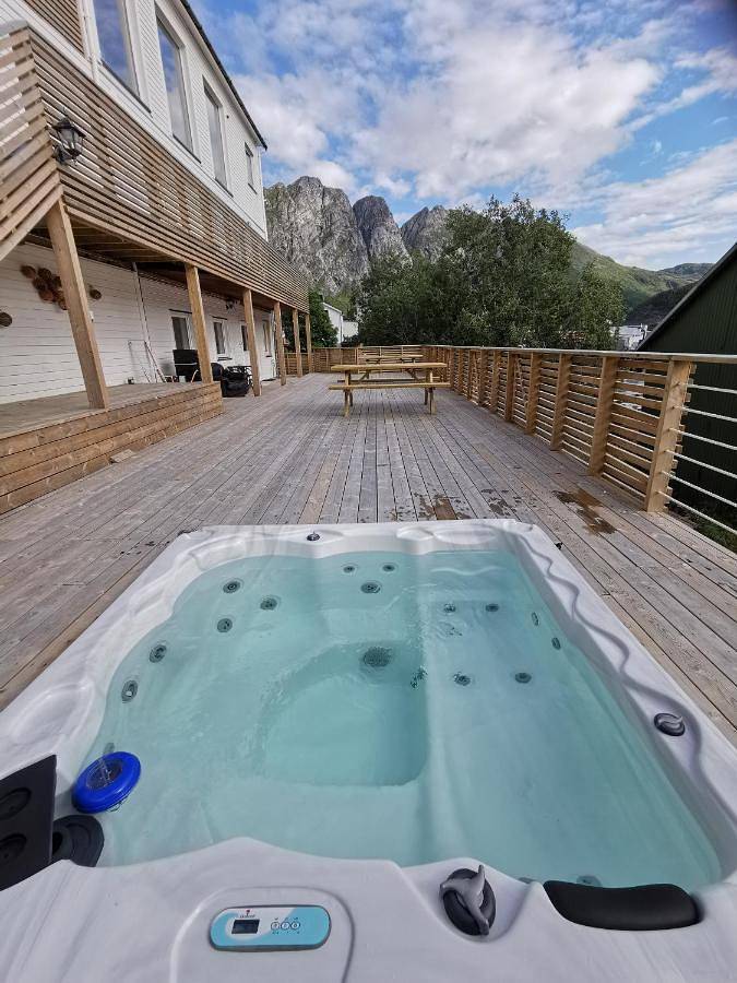 Ferieleilighet for 6 personer, med utsikt og terrasse, dyr tillatt i Senja
