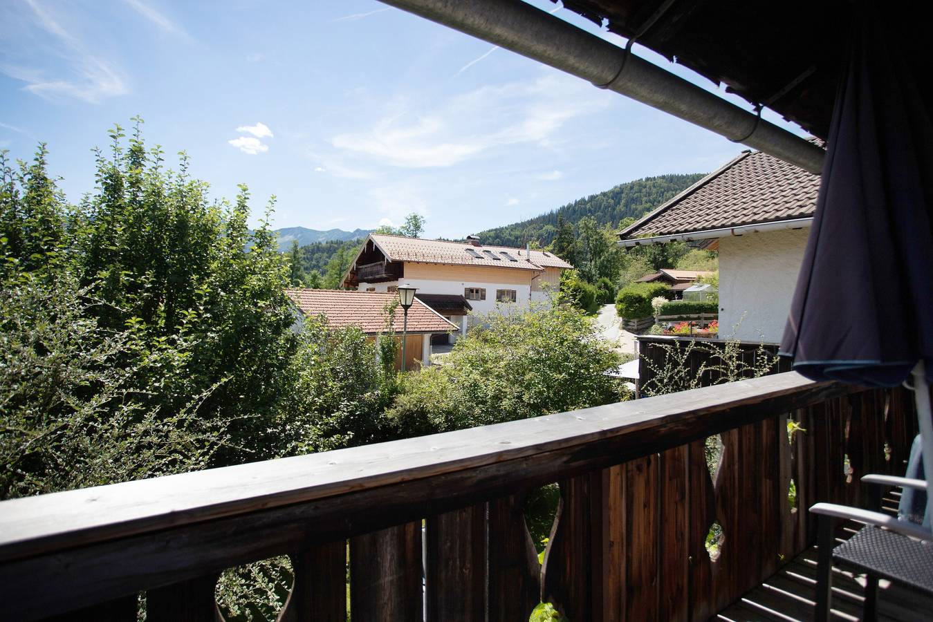 Ganze Wohnung, Ferienwohnung 'Almröserl' mit Bergblick, Balkon und Wlan in Fischbachau, Bayerische Alpen