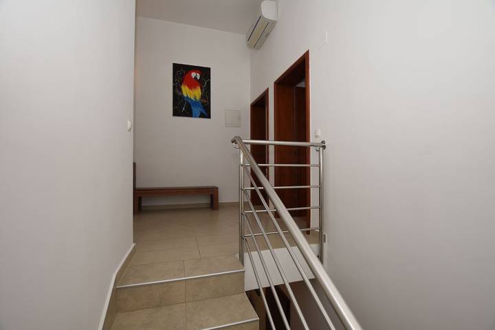 Ferienhaus für 6 Personen, mit Garten und Pool sowie Terrasse und Ausblick