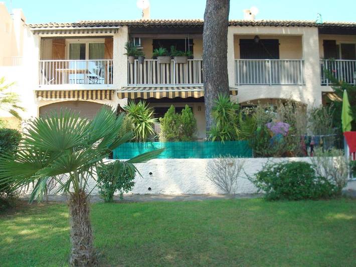 Appartement de vacances pour 3 personnes, avec jardin et vue, animaux acceptés