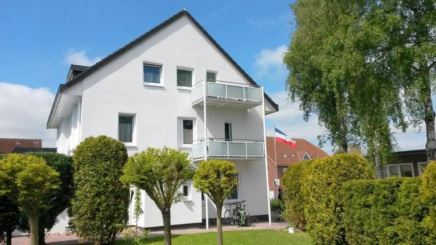 Apartamento vacacional entero, Haus Seeblick Ferienwohnungen mit Meerblick - Fewo 2 / Dünengras mit Balkon - sehr strandnah in Strand Dahme, Dahme