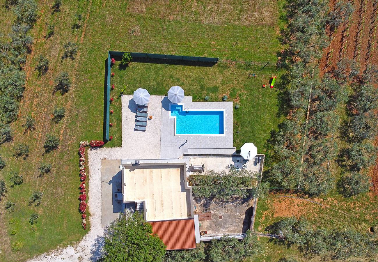 Ferienhaus für 6 Personen mit Pool in Pomer, Südküste Istrien