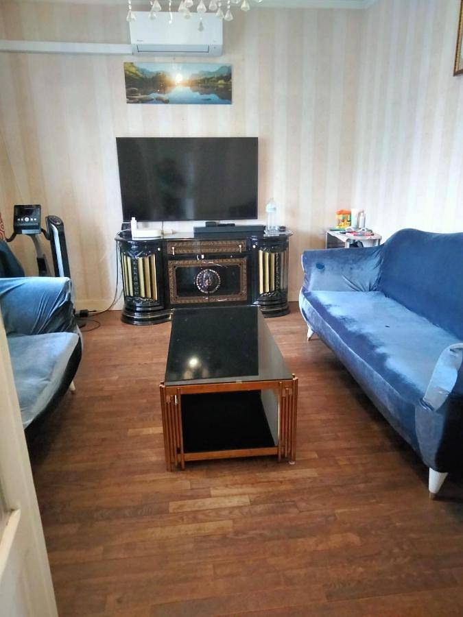 Family Room with Garden View in La Courneuve, Seine-Saint-Denis