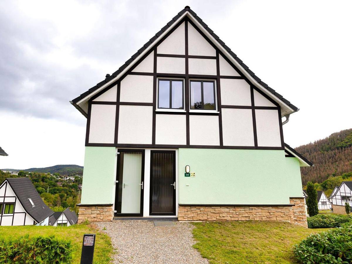 Detached villa with six bedrooms, close to a lake in Heimbach, Rureifel (Nordrhein-westfalen)