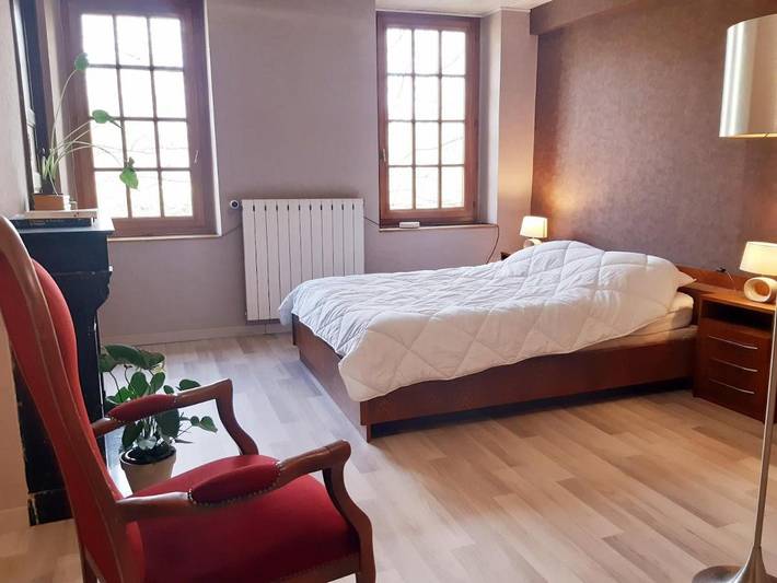 Location de vacances pour 8 personnes, avec Terrasse et Jardin à Cézy - 3