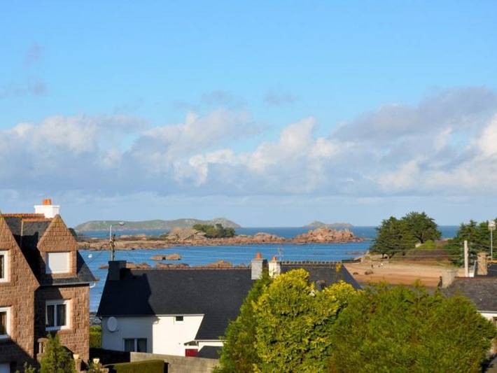 Gîte pour 4 personnes, avec balcon à Trégastel - 2