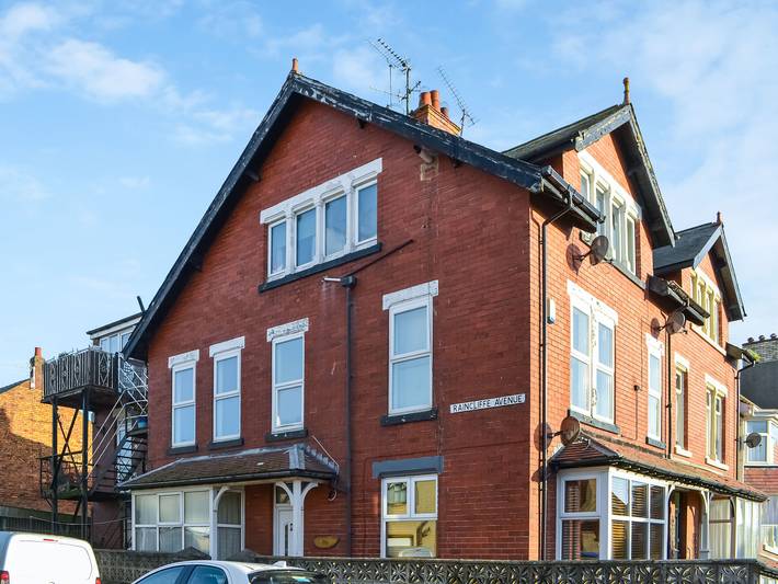Apartment for 4 people in Filey