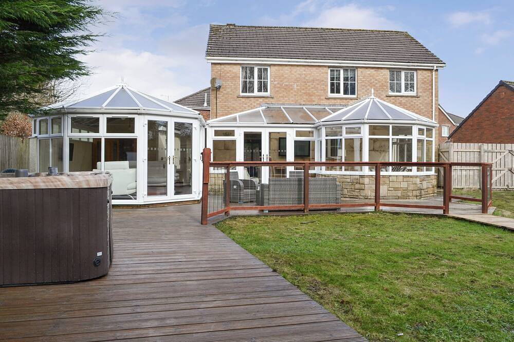 4 bedroom accommodation in Rowrah, near Frizington in Lake District