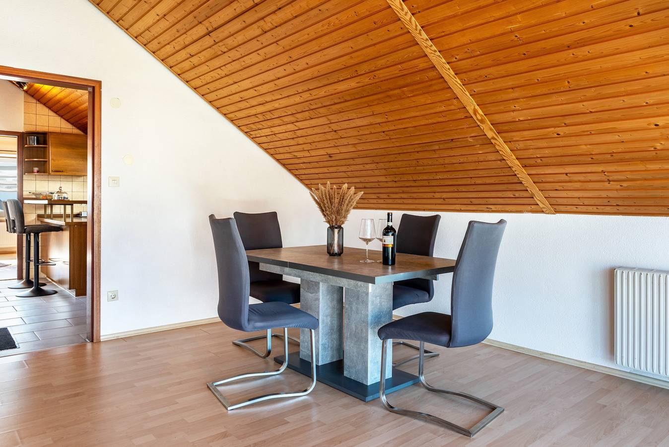 Entire apartment, Apartment 'Fewo Georg' with Wi-Fi in Pfullendorf, Region Bodensee-Oberschwaben