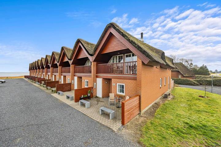 Villa für 8 Personen, mit Balkon/Terrasse und Whirlpool, mit Haustier - 1