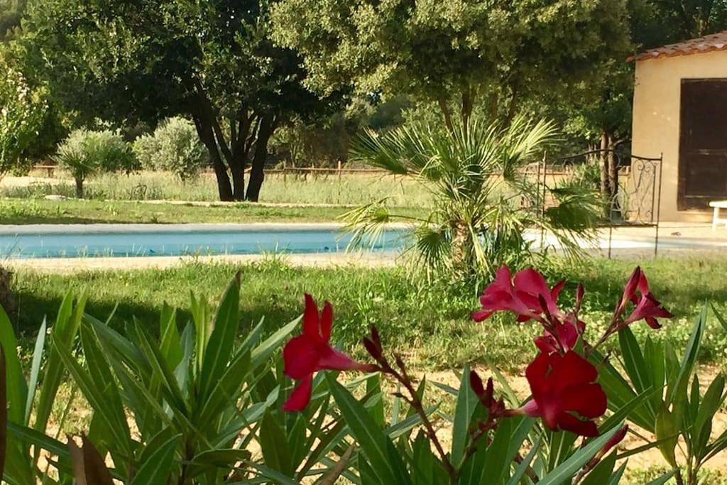 Two-Bedroom House in Saint-Cannat, Région d'Aix-en-Provence