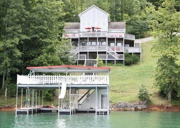 Vacation House for 18 Guests in Norris Lake, Tennessee, Picture 4