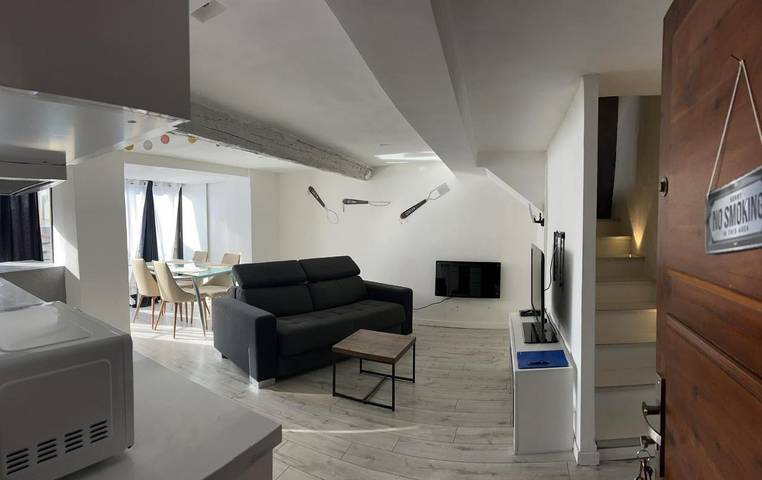 Gîte pour 4 personnes, avec balcon et vue dans Touët-de-l'Escarène