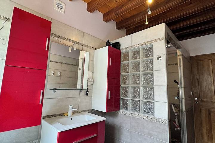 Gîte pour 17 personnes, avec jardin et jacuzzi dans Nitry - 3