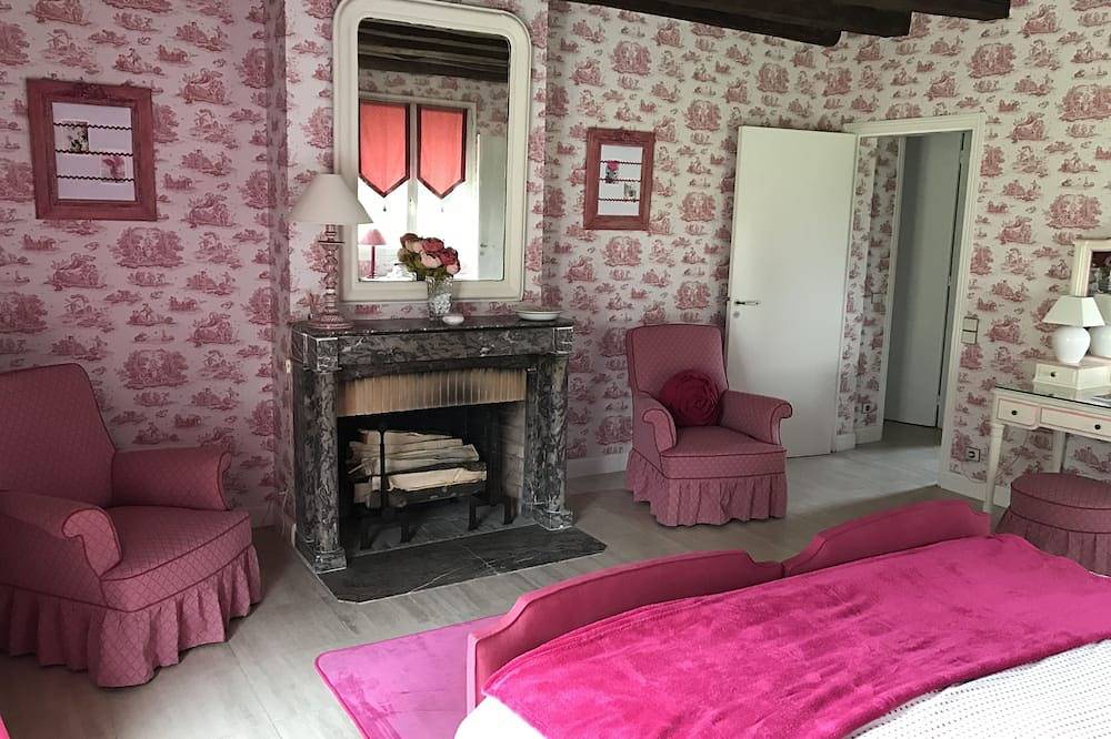 Casa de familia 14 pers. En un dominio privado de 10 hectáreas, a 1 hora de París. in Ermenonville, Río Oise