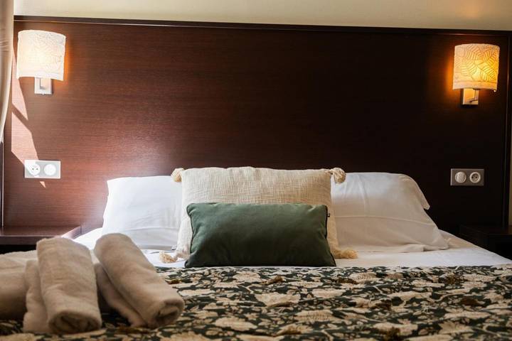 Chambre d’hôte pour 2 personnes, avec Terrasse ainsi que Jardin et Vue