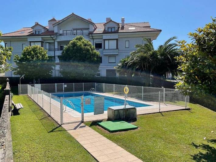 Apartamento de vacaciones para 6 personas, con terraza y piscina - 1