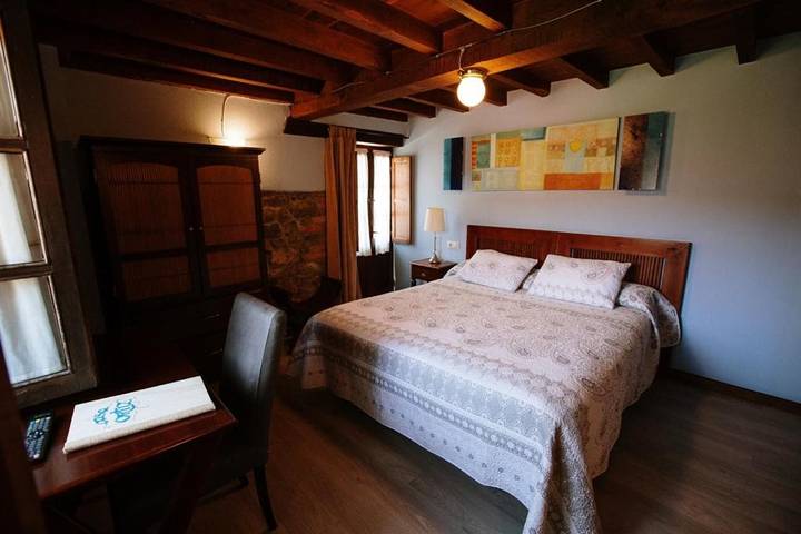 Casa rural para 2 personas, con Terraza y Jardín en Ponga - 4