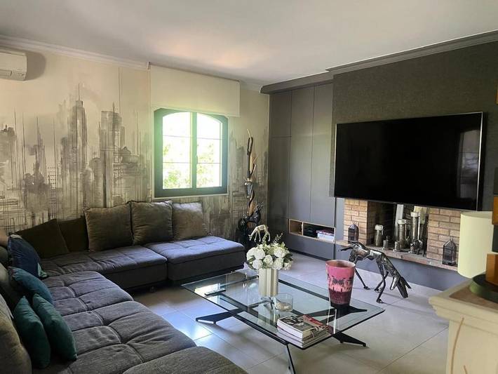 Location de vacances pour 10 personnes, avec terrasse et piscine ainsi que vue et jardin, animaux acceptés à Saint-Brès - 4