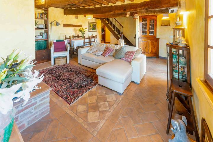 Ganze Wohnung, Turm aus dem 16. Jahrhundert in der Nähe des Chiusi-Sees in Castiglione del Lago, Lago Trasimeno