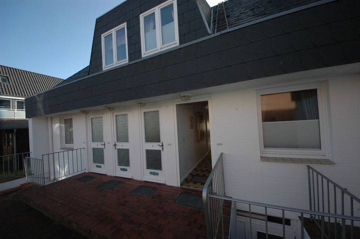 Ferienwohnung für 4 Personen, mit Garten und Terrasse in Wenningstedt - 2