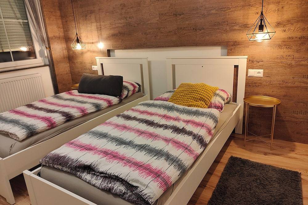 Ganze Wohnung, Ferienwohnung mit Waldblick & eigenen Balkon – nahe Therme Loipersdorf in Bezirk Jennersdorf