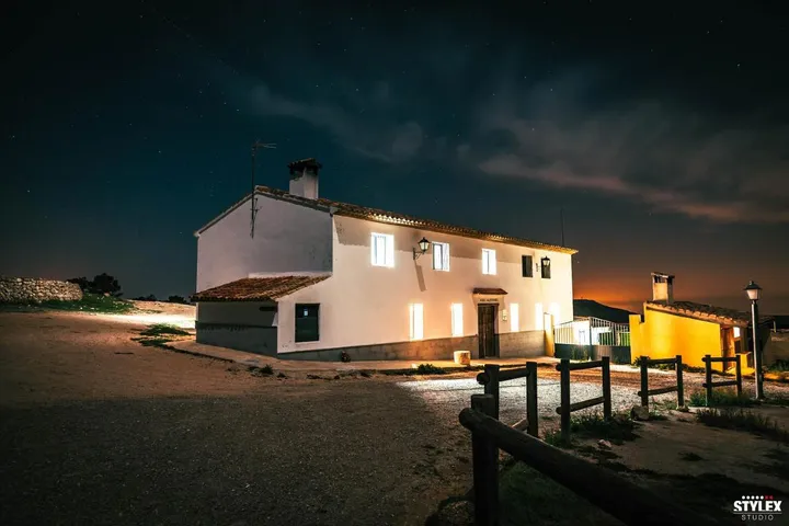 Landhaus für 34 Personen, mit Ausblick und Garten - 1