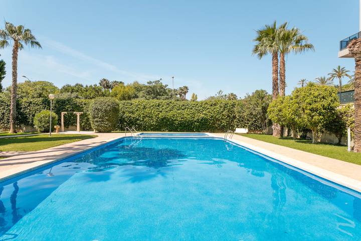 Ferienwohnung für 4 Personen, mit Garten und Kinderpool in Alicante - 2