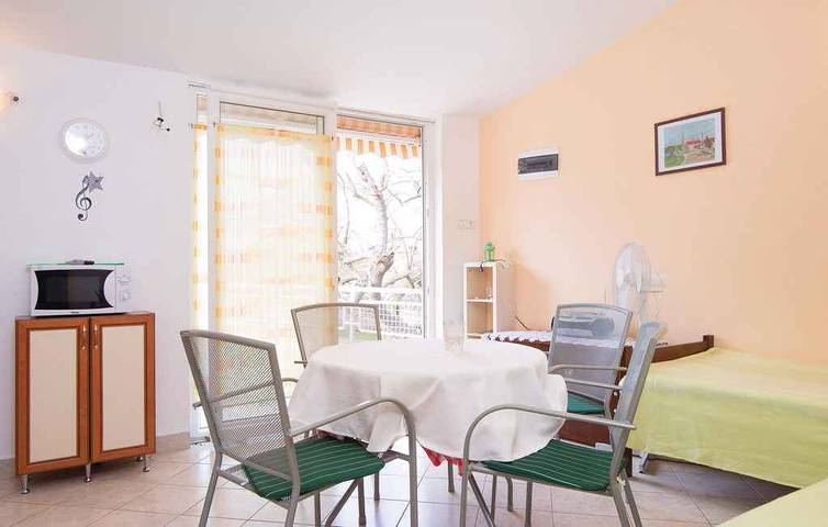Ferienwohnung für 4 Personen, mit Garten - 1