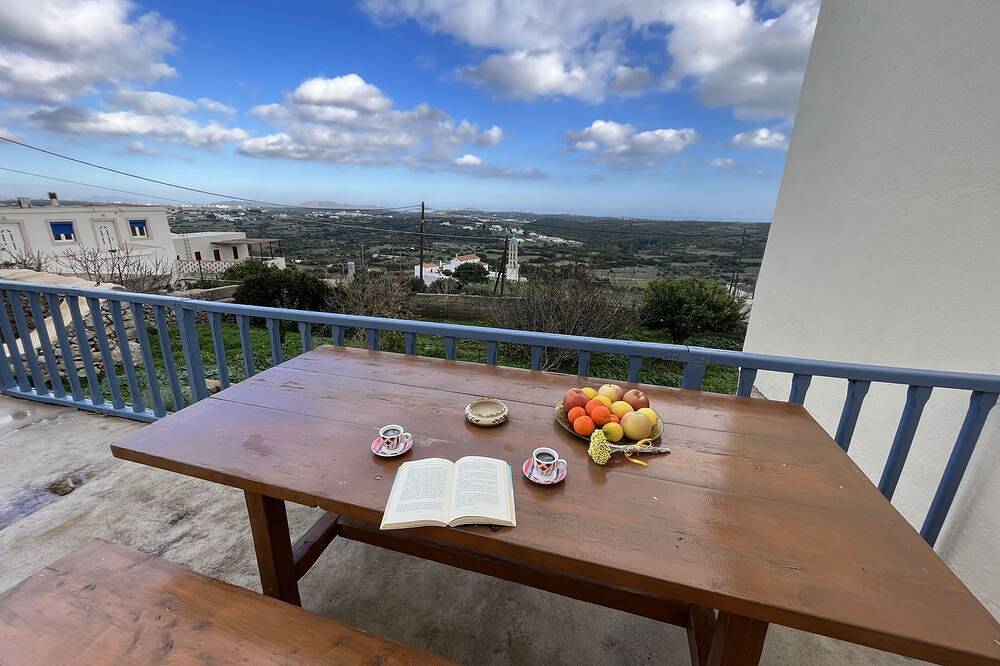 Volari House\nfor a delightful relaxing stay! in Kythira