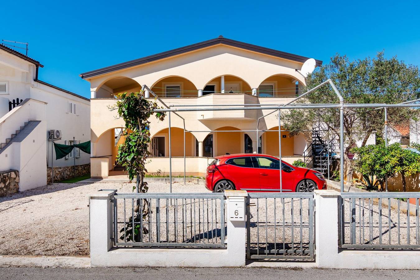 Appartamento vacanze a Vir a partire da 98€ a notte