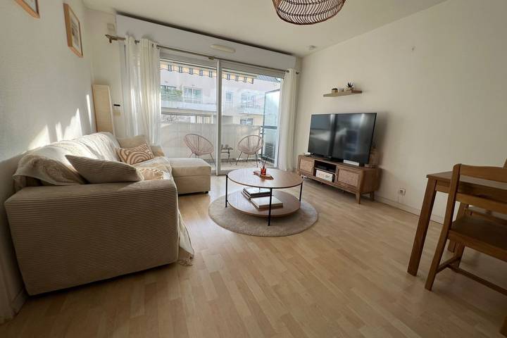 Appartement de vacances pour 4 personnes, avec piscine et jardin