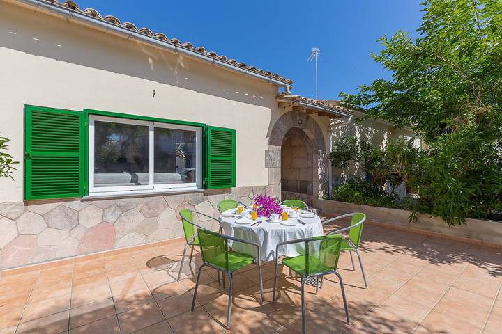 Villa für 6 Personen, mit Terrasse und Garten in Can Picafort